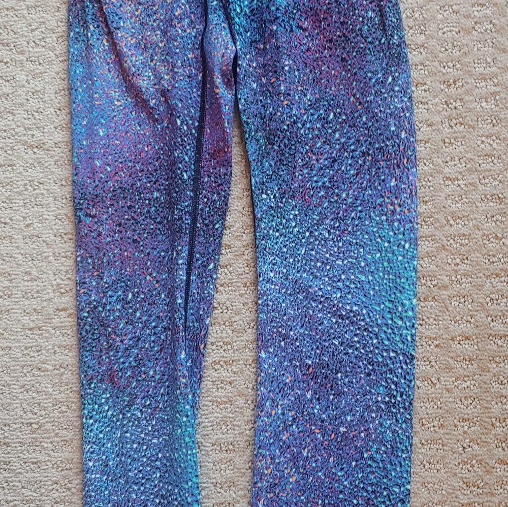 LULULEMON 7/8 leggings size 2